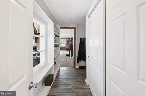 Entry Way - 438 Haven Holme Ct, Arnold, MD 21012 photo 5 of 9