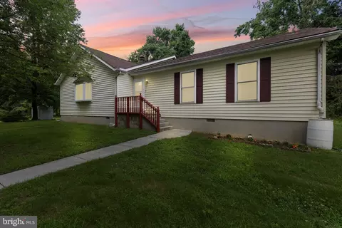 363 Effies Ln, Glen Burnie, MD 21060