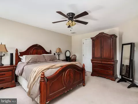 321 Early Pride Ct, Pasadena, MD 21122 photo 33