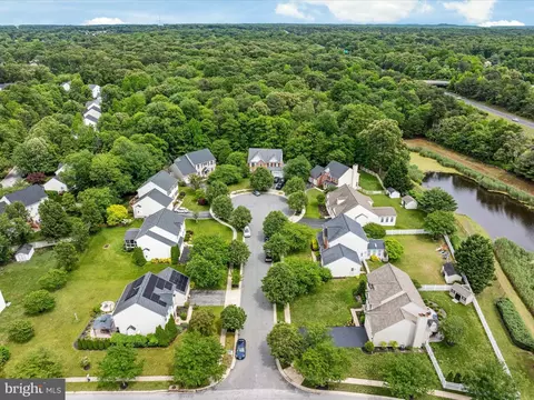 321 Early Pride Ct, Pasadena, MD 21122 photo 49