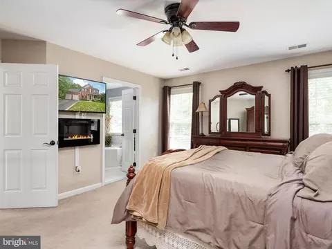 321 Early Pride Ct, Pasadena, MD 21122 photo 34