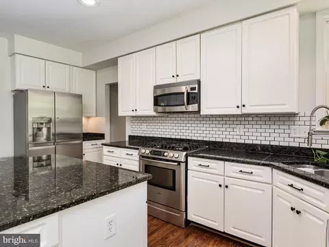 321 Early Pride Ct, Pasadena, MD 21122 photo 19