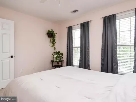 321 Early Pride Ct, Pasadena, MD 21122 photo 27