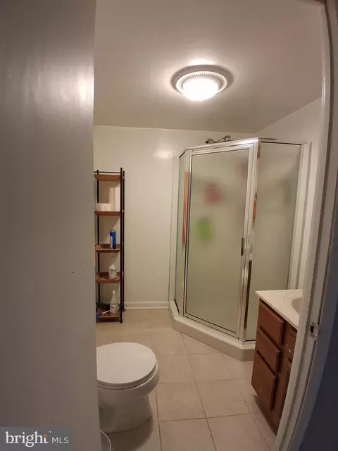 Bath - 229 Old Line Ave, Laurel, MD 20724 photo 1 of 2