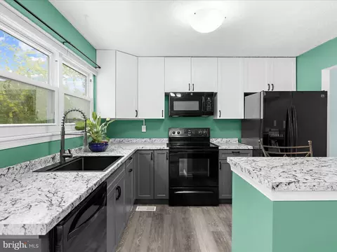 1212 Holmespun Dr, Pasadena, MD 21122 photo 13