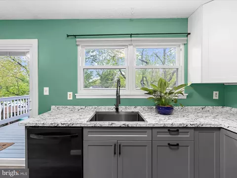 1212 Holmespun Dr, Pasadena, MD 21122 photo 7