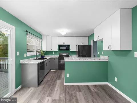 1212 Holmespun Dr, Pasadena, MD 21122 photo 9