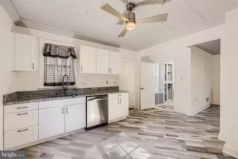 Kitchen - 105 E Maple Rd, Linthicum Heights, MD 21090 photo 2 of 2