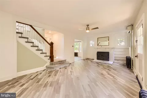 Living - 105 E Maple Rd, Linthicum Heights, MD 21090 photo 3 of 4