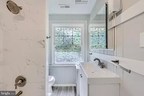 Bath - 105 E Maple Rd, Linthicum Heights, MD 21090 photo 2 of 4