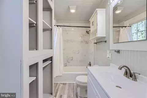 Bath - 105 E Maple Rd, Linthicum Heights, MD 21090 photo 1 of 4