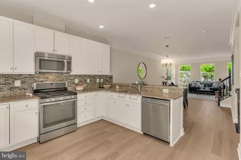 Kitchen - 227 West St, Annapolis, MD 21401 photo 4 of 4