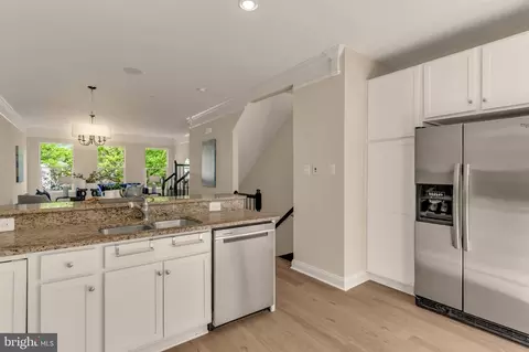 Kitchen - 227 West St, Annapolis, MD 21401 photo 3 of 4