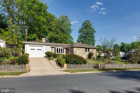 307 Catherine Ave, Linthicum Heights, MD 21090