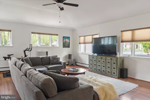 Other - 3916 W Shore Dr, Edgewater, MD 21037 photo 12 of 15