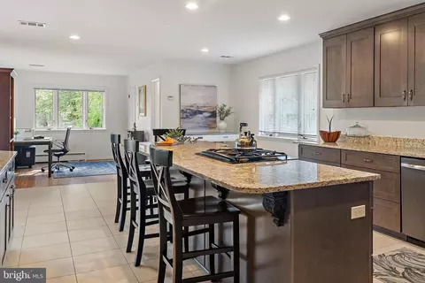 Kitchen - 3916 W Shore Dr, Edgewater, MD 21037 photo 2 of 3