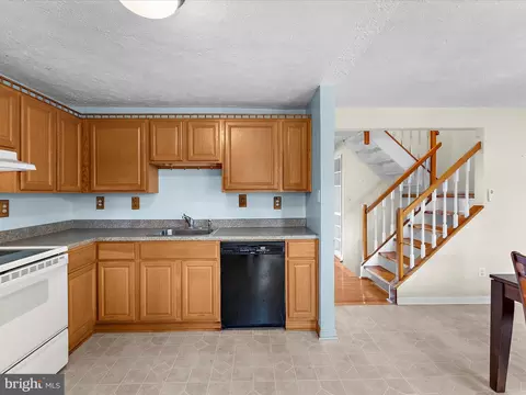 3621 Chadwick Ct, Pasadena, MD 21122 photo 4