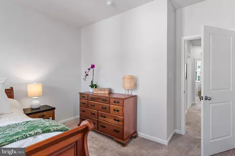 Entry Way - 321 Bright Light Ct, Edgewater, MD 21037 photo 8 of 12