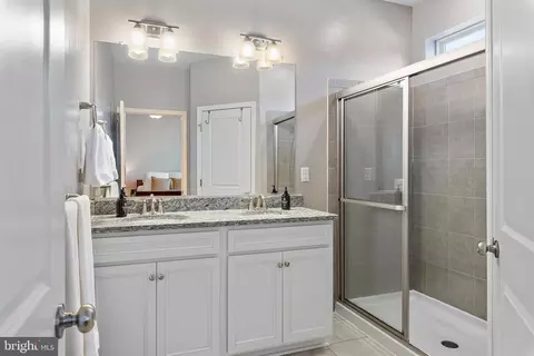 Entry Way - 321 Bright Light Ct, Edgewater, MD 21037 photo 9 of 12