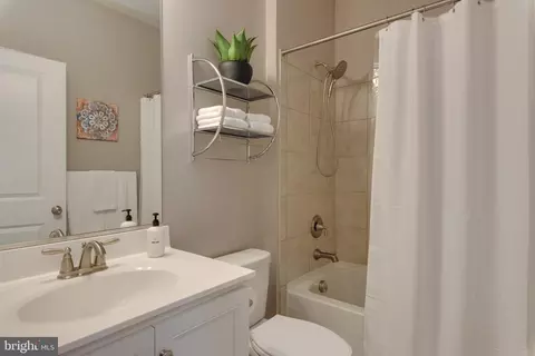 Bath - 321 Bright Light Ct, Edgewater, MD 21037 photo 2 of 3