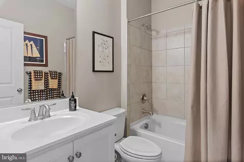 Bath - 321 Bright Light Ct, Edgewater, MD 21037 photo 3 of 3