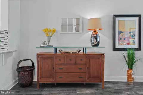 Entry Way - 321 Bright Light Ct, Edgewater, MD 21037 photo 5 of 12