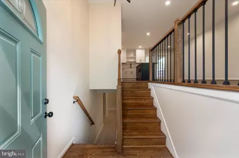 Entry Way - 718 215th St, Pasadena, MD 21122 photo 1 of 1