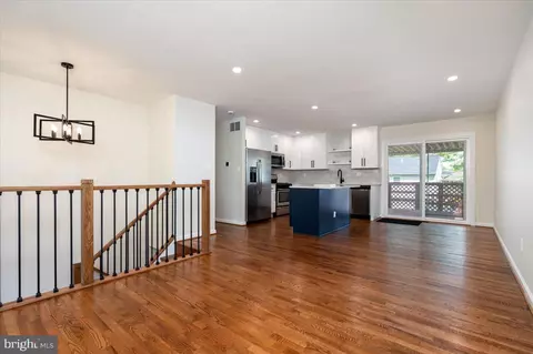 Living - 718 215th St, Pasadena, MD 21122 photo 4 of 6