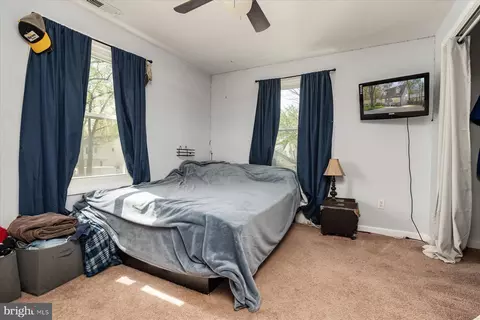 Bedroom - 4904 Beech St, Shady Side, MD 20764 photo 3 of 5