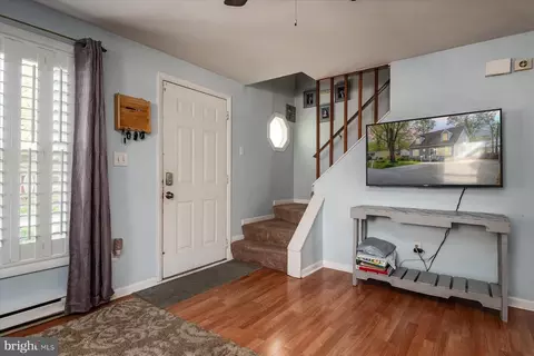 Entry Way - 4904 Beech St, Shady Side, MD 20764 photo 2 of 4