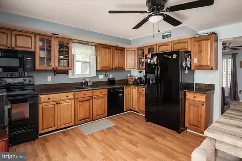 Kitchen - 4904 Beech St, Shady Side, MD 20764 photo 1 of 1