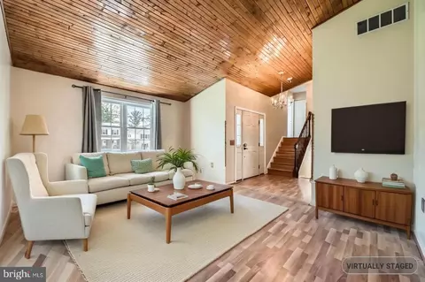 Living - 7884 Brighton Ct, Pasadena, MD 21122 photo 1 of 4