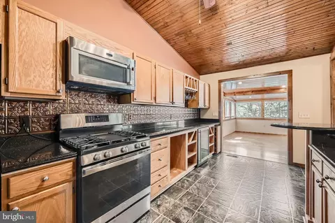 Kitchen - 7884 Brighton Ct, Pasadena, MD 21122 photo 1 of 3