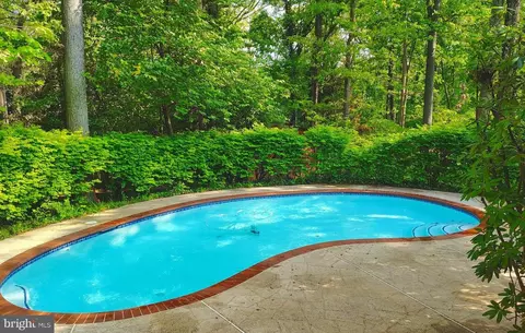 693 Wellerburn Ave, Severna Park, MD 21146