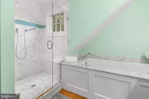 Bath - 431 Schley Rd, Annapolis, MD 21401 photo 3 of 8