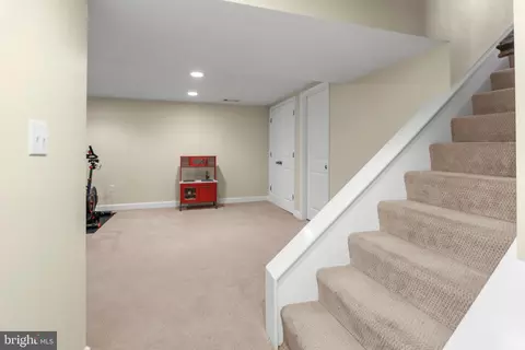 Entry Way - 431 Schley Rd, Annapolis, MD 21401 photo 8 of 8