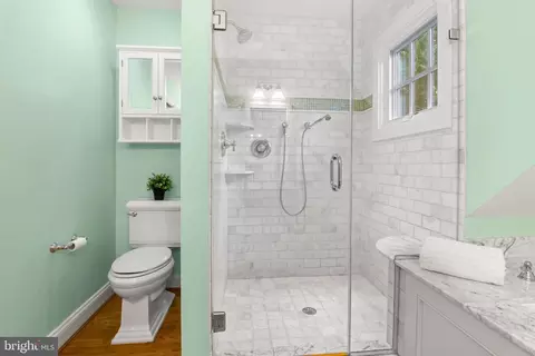 Bath - 431 Schley Rd, Annapolis, MD 21401 photo 5 of 8