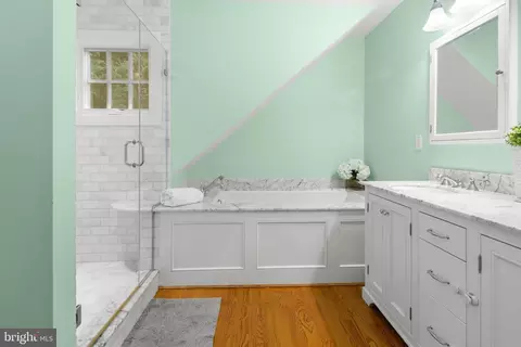Bath - 431 Schley Rd, Annapolis, MD 21401 photo 2 of 8