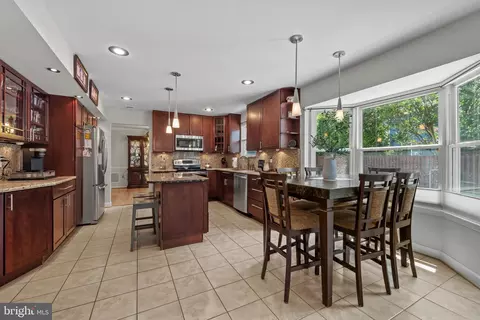 2317 Nantucket Dr, Crofton, MD 21114 photo 11