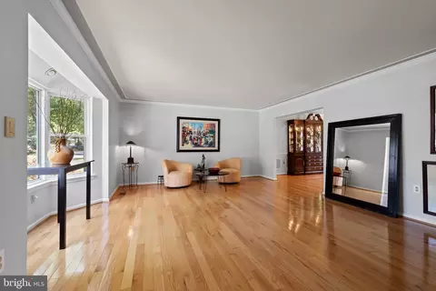 2317 Nantucket Dr, Crofton, MD 21114 photo 3