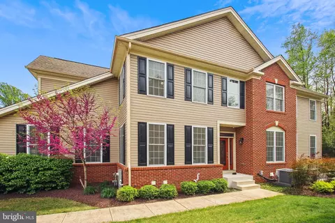 8122 Orchard Blossom Ln, Severn, MD 21144