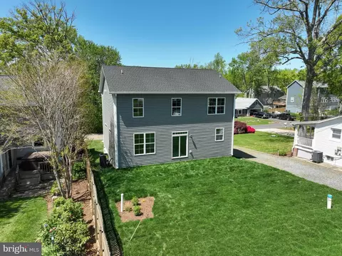 Exterior - 3519 Cedar Dr, Edgewater, MD 21037 photo 4 of 6