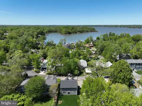View/Area - 3519 Cedar Dr, Edgewater, MD 21037 photo 3 of 6