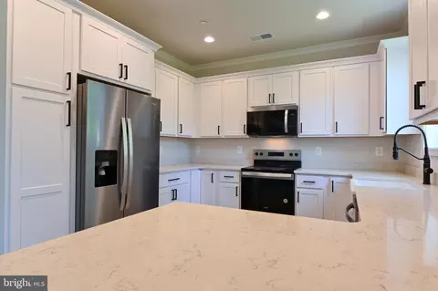 Kitchen - 3519 Cedar Dr, Edgewater, MD 21037 photo 1 of 1