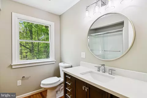 Bath - 1776 Chesapeake Pl, Pasadena, MD 21122 photo 5 of 6