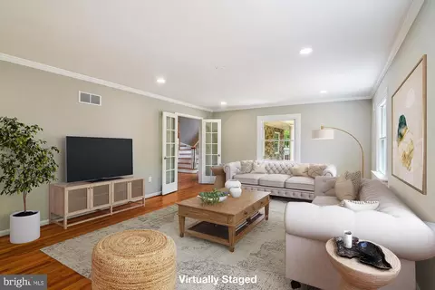 Living - 1776 Chesapeake Pl, Pasadena, MD 21122 photo 3 of 5