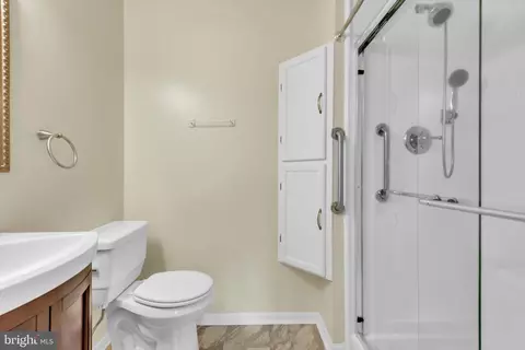 657 Deering Rd #3E, Pasadena, MD 21122 photo 16