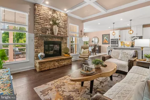 3058 Sunny Ridge Dr, Odenton, MD 21113