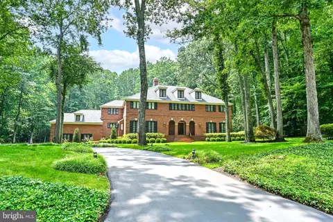 2030 Huntwood Dr, Gambrills, MD 21054