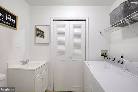 582 6th St, Pasadena, MD 21122 photo 22